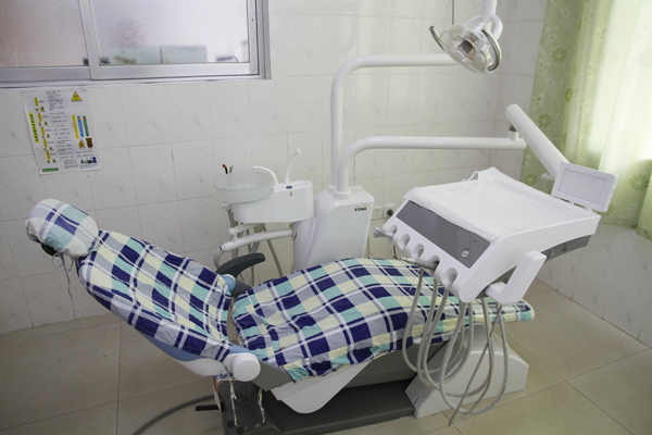 南寧市長崗路長崗2里1號南寧第四人民醫院使用景泰源LED平板凈化燈