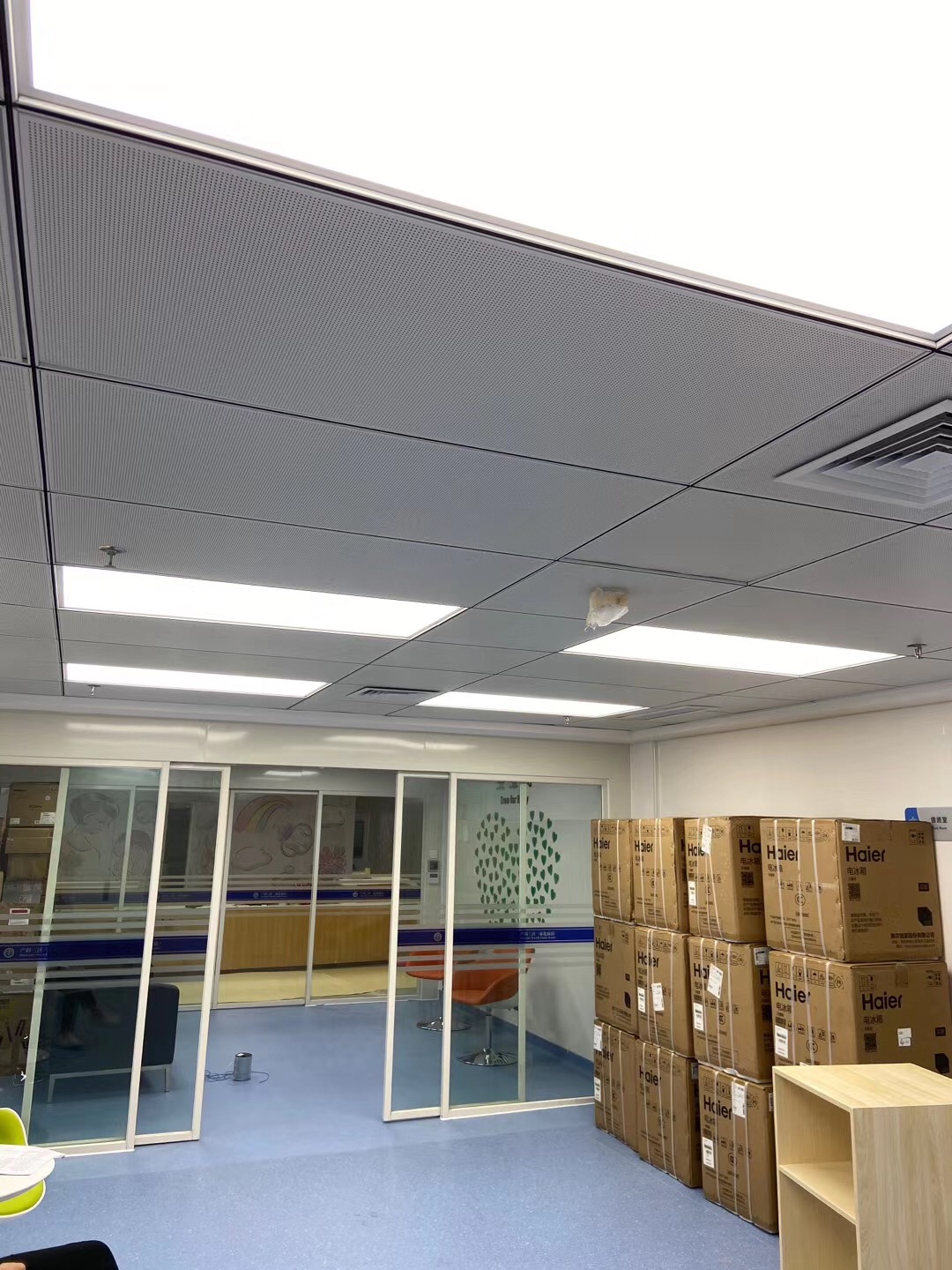 貴州威寧縣人民醫院使用景泰源LED凈化燈